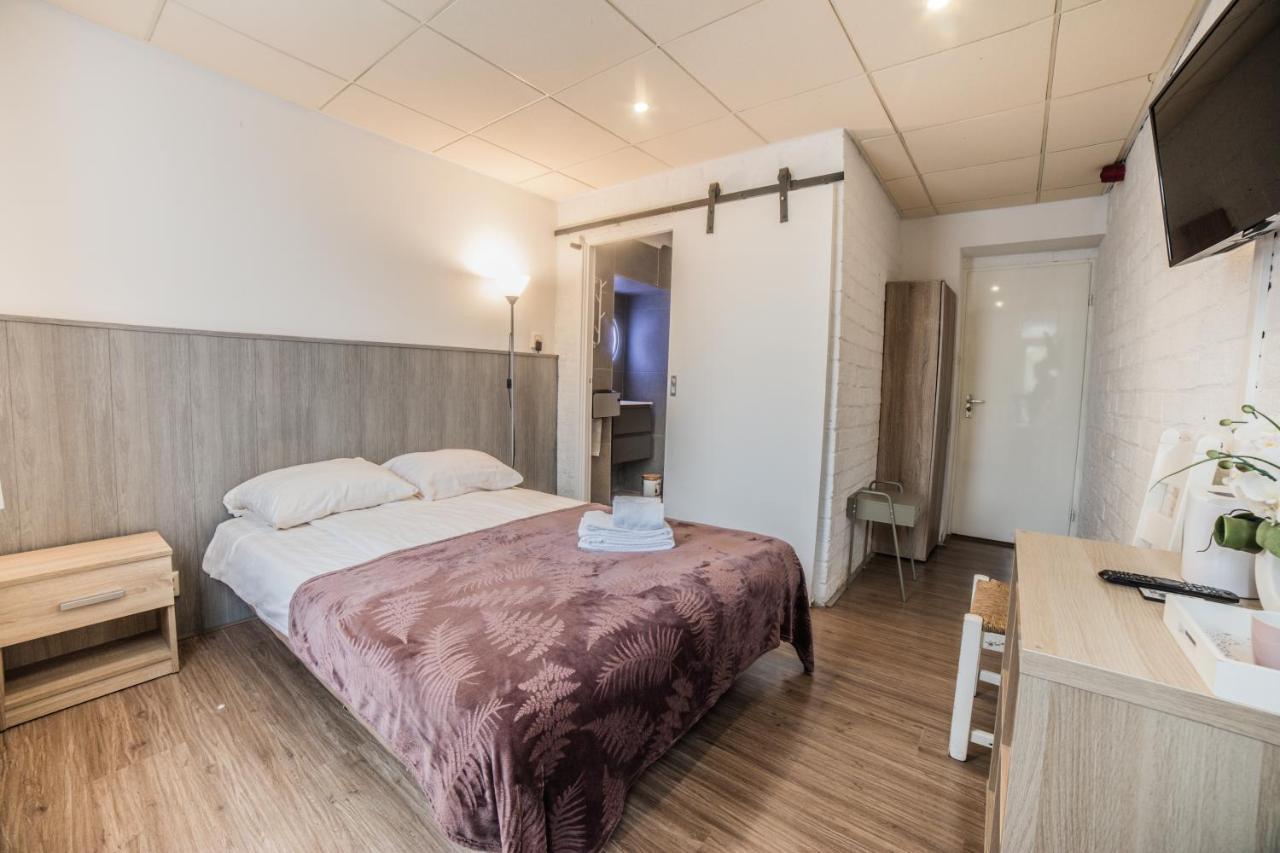 Hotel Le Provencal Sluis Esterno foto